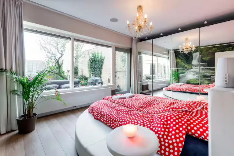 Airbnb in Amsterdam with canal views