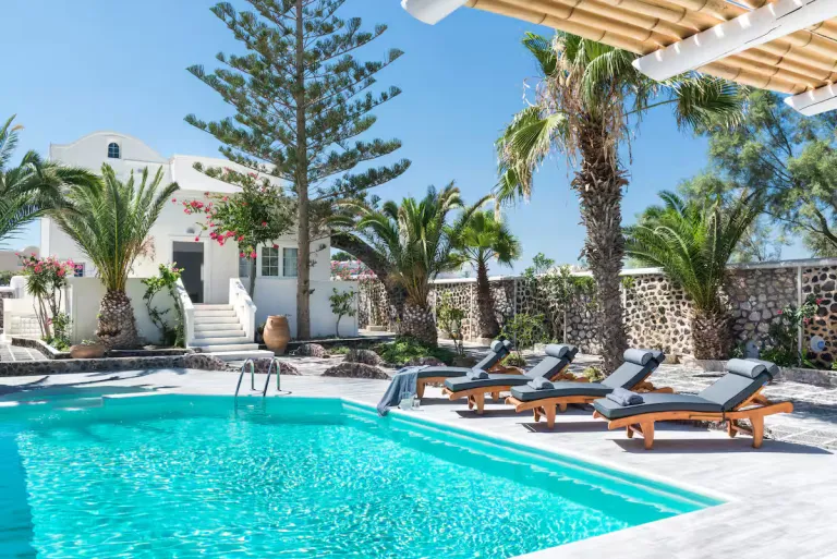 sunset view Airbnb in Santorini 