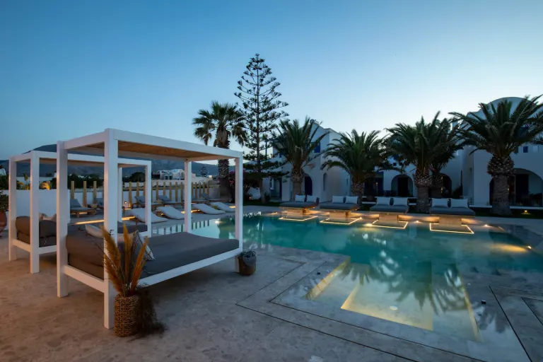 sunset view Airbnb in Santorini 