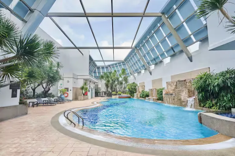 Airbnb in Singapore near Marina Bay