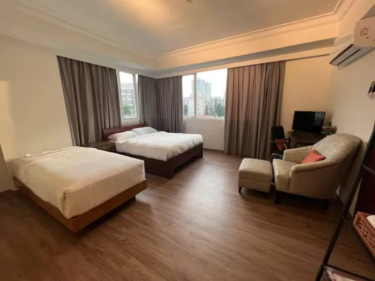 Airbnb in Singapore near Marina Bay