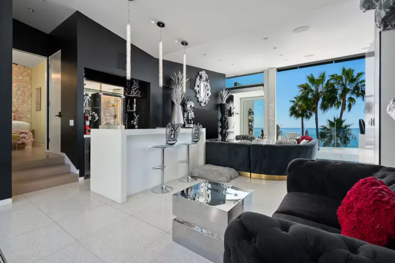  Airbnb in Los Angeles near the beach