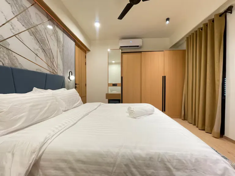 Couple Airbnb Stays in Maldives for Honeymoon