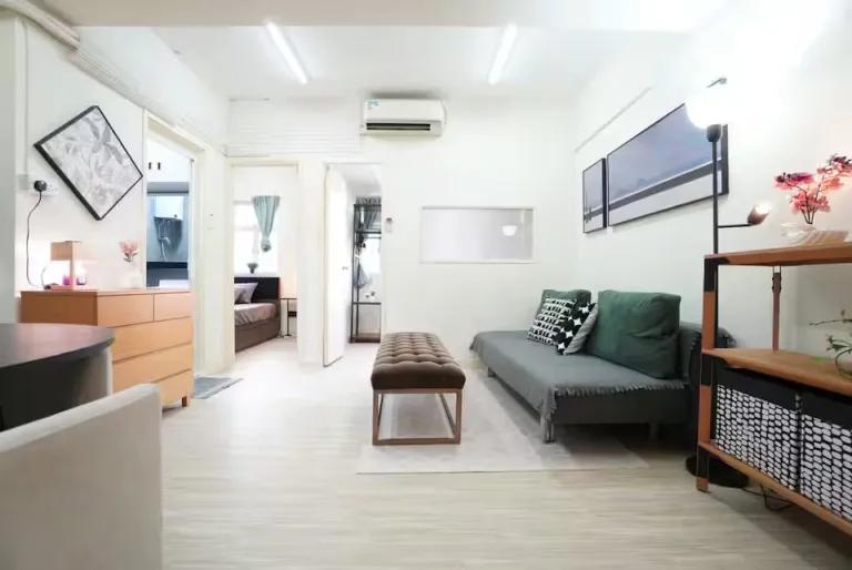  Modern Airbnb Stays in Hong Kong Near Victoria Harbour