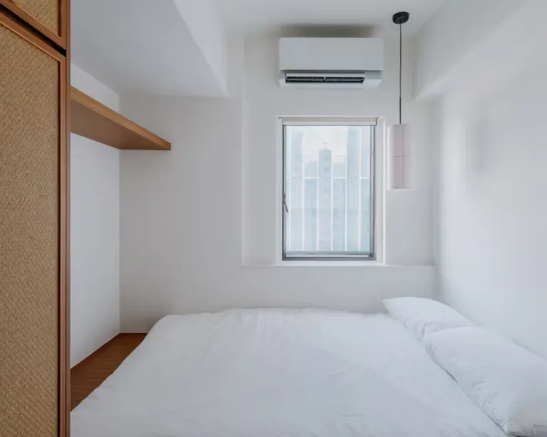  Modern Airbnb Stays in Hong Kong Near Victoria Harbour