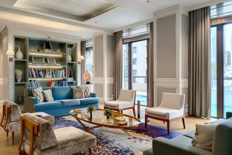  Modern Airbnb Stays in Hong Kong Near Victoria Harbour