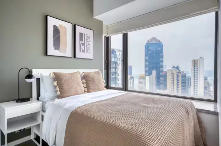  Modern Airbnb Stays in Hong Kong Near Victoria Harbour