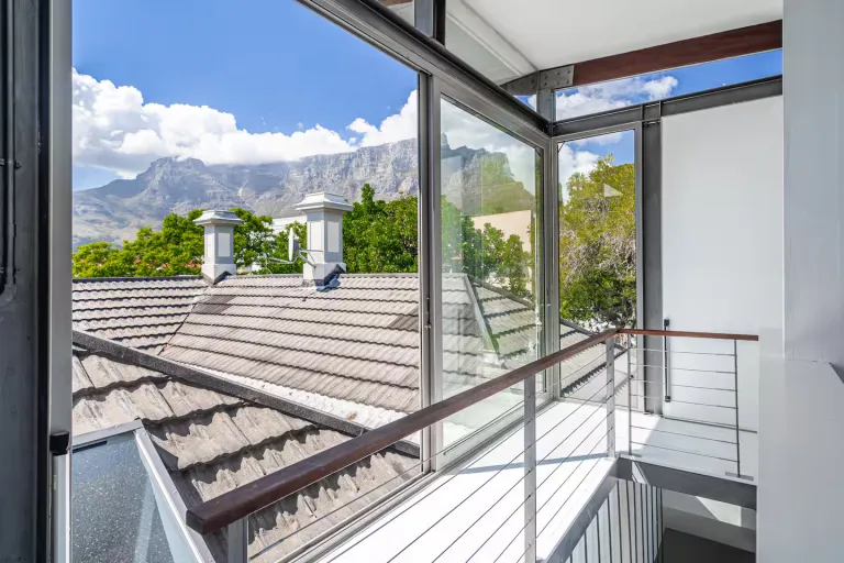 Airbnb in Cape Town near Table Mountain