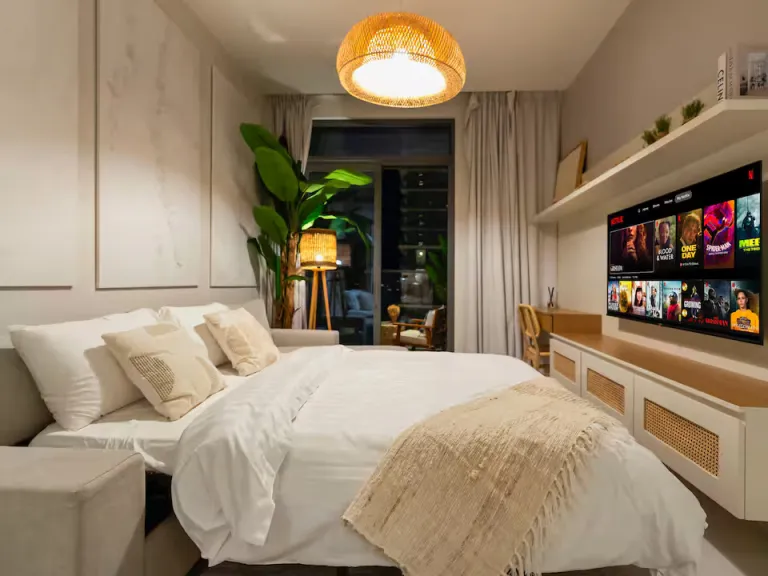 Airbnb Stays in Dubai Near Palm Jumeirah 