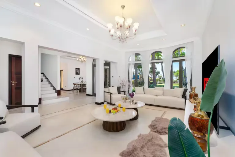 Airbnb Stays in Dubai Near Palm Jumeirah 