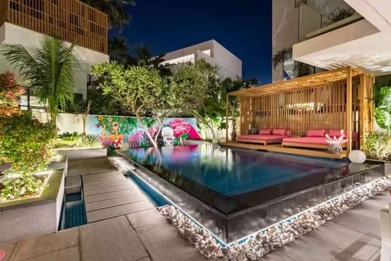 Airbnb Stays in Dubai Near Palm Jumeirah 