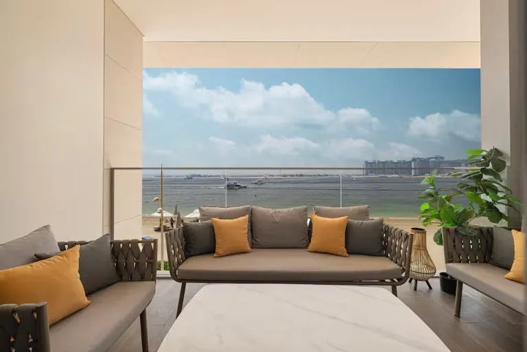 Airbnb Stays in Dubai Near Palm Jumeirah 