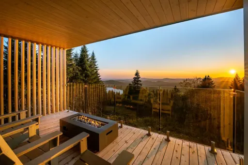Image for article 8 Best Forest Retreat Airbnb Stays in Canada for Nature Lovers to Book in 2026