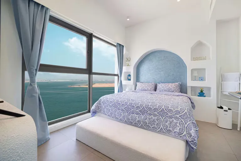 Luxury Airbnb Stays in Abu Dhabi 2026