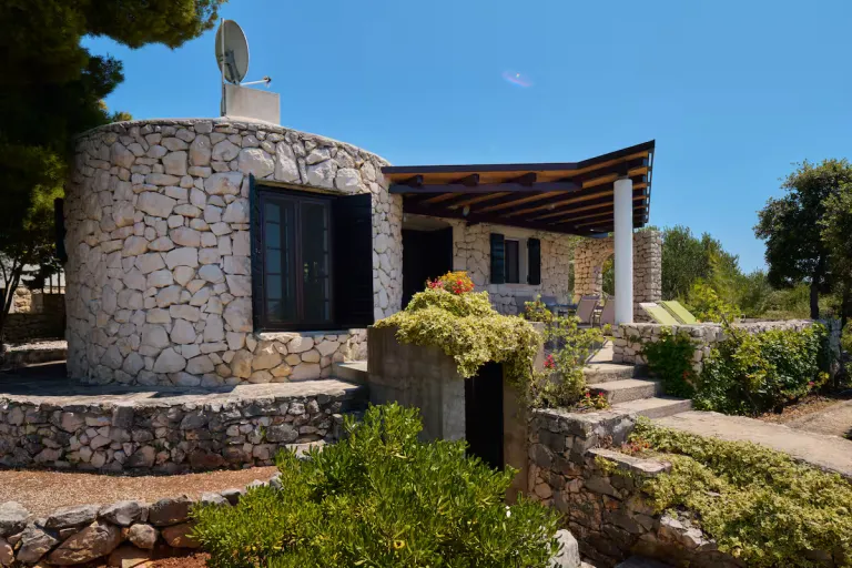 Best Waterfront Airbnb Stays in Croatia for Stunning Adriatic Views