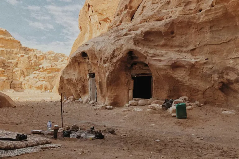 Best Desert Camp Airbnb Stays in Jordan Near Petra and Wadi Rum