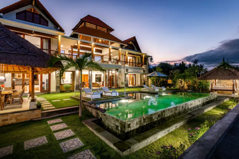 pool villa Airbnb in Bali