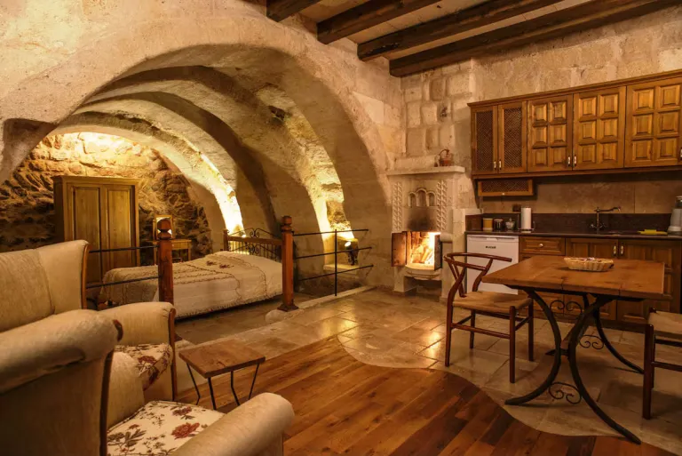 Airbnb Stays in Cappadocia, Turkey for Hot Air Balloon Views 
