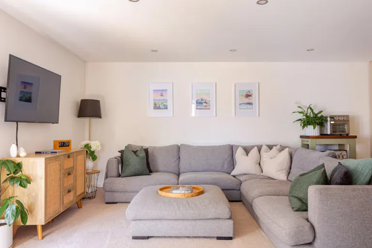 Airbnb Stays in Queenstown, New Zealand for Scenic Getaways