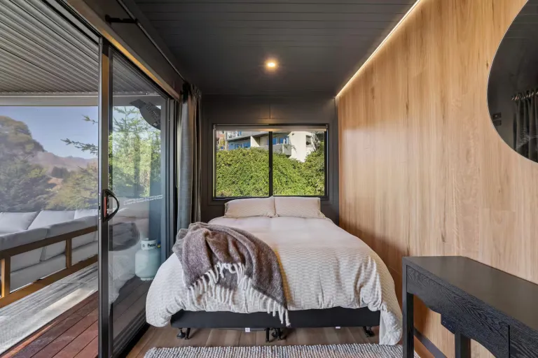 Airbnb Stays in Queenstown, New Zealand for Scenic Getaways