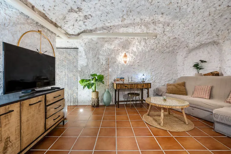 cave Airbnb in Spain
