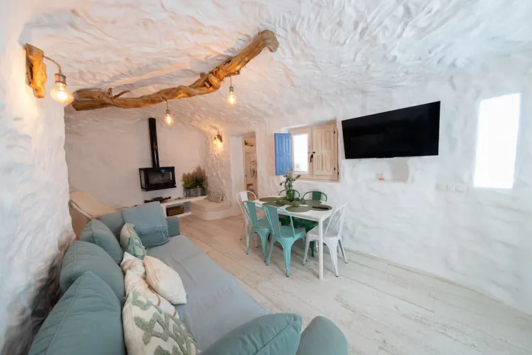cave Airbnb in Spain