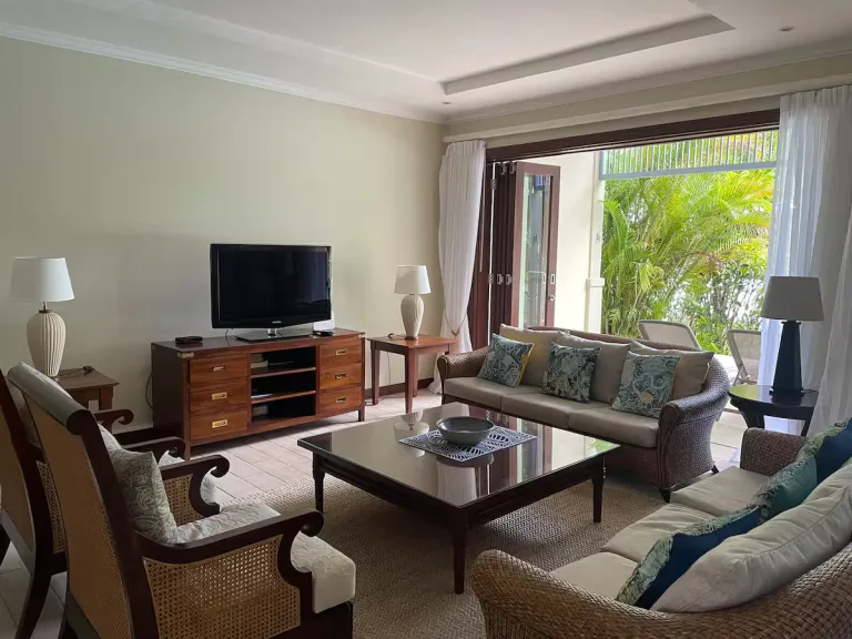 Island Retreat Airbnb Stays in Seychelles with Private Beaches