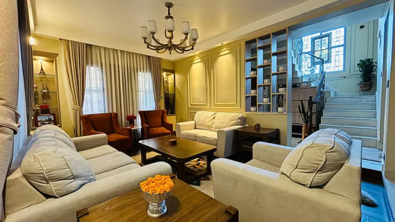 Mountain View Airbnbs in Nepal for Himalayan Getaways