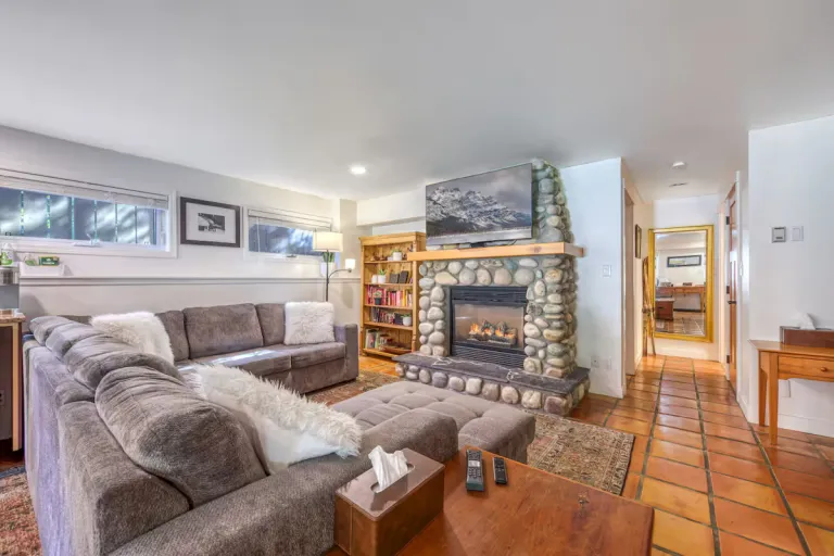 Airbnb in Banff