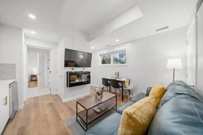 Airbnb in Banff