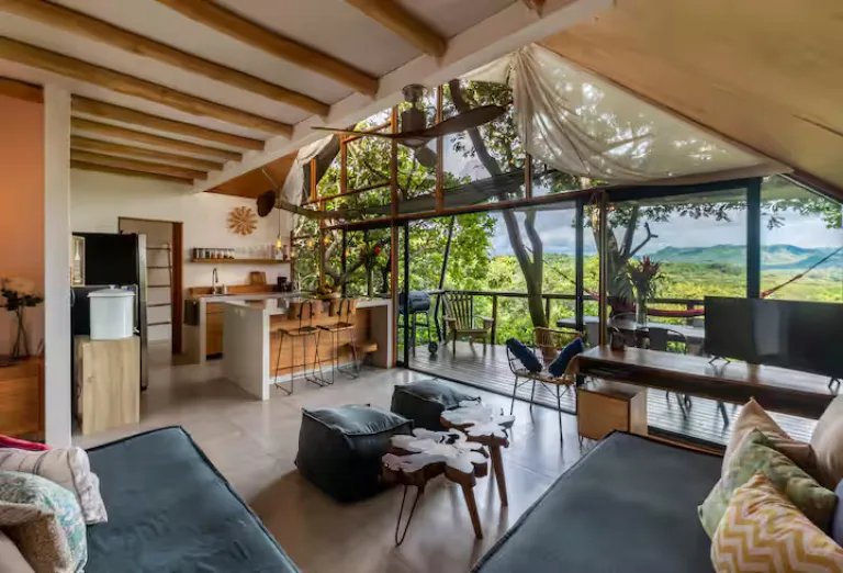  treehouse Airbnb in Costa Rica 