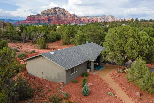 Image for article Top Airbnb Rentals in Sedona, Arizona with Red Rock Views to Stay in 2026		