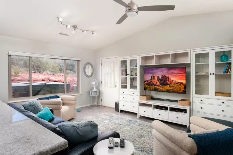 Airbnb in Sedona Arizona with Red Rock Views