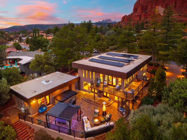 Airbnb in Sedona Arizona with Red Rock Views