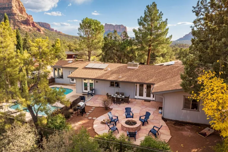 Airbnb in Sedona Arizona with Red Rock Views