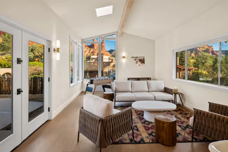 Airbnb in Sedona Arizona with Red Rock Views