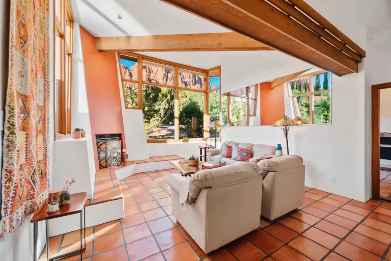 Airbnb in Sedona Arizona with Red Rock Views