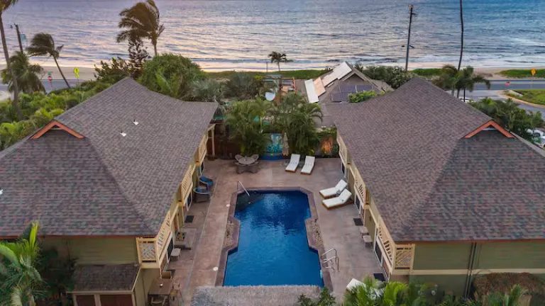 beachfront Airbnb in Maui