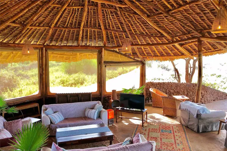 Airbnb Stays in Kenya for Wildlife Experiences