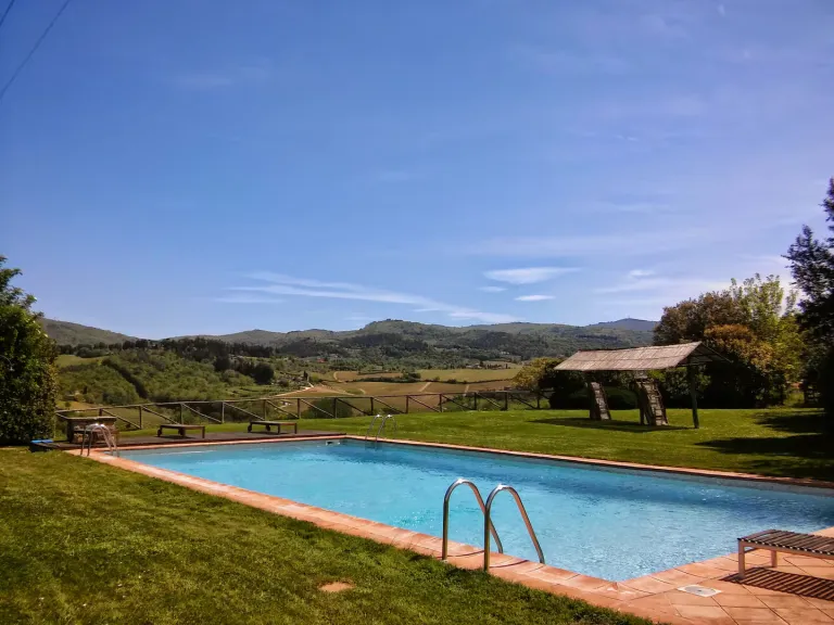 Best 2026 Vineyard Airbnb Stays in Tuscany 