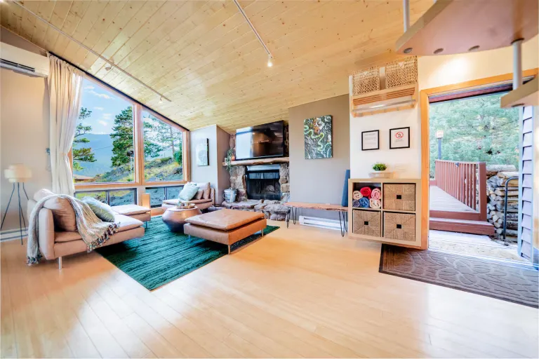 Best 2026 Airbnb Cabin Stays in Colorado Rockies