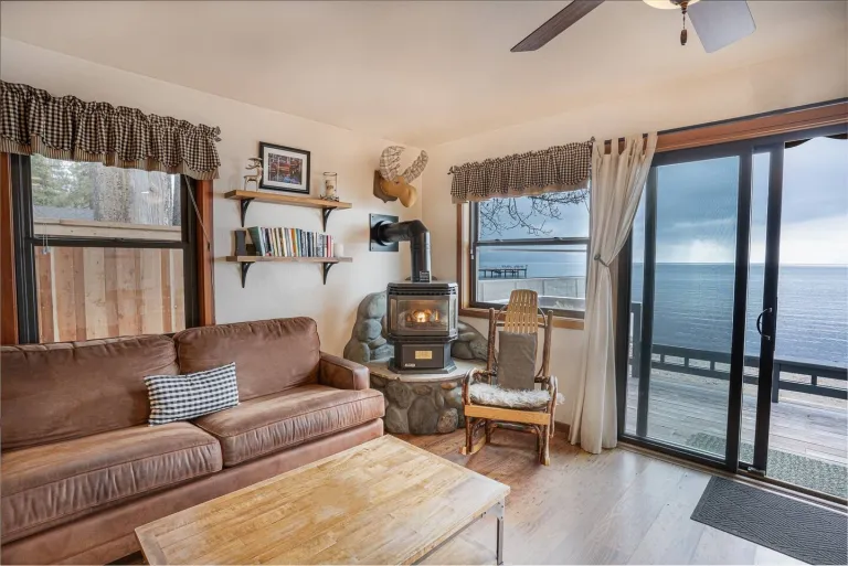 waterfront Airbnb in Lake Tahoe