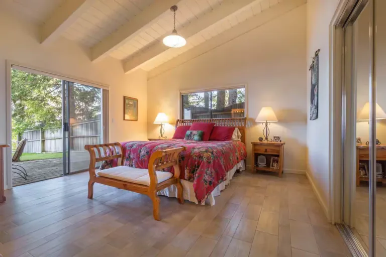 waterfront Airbnb in Lake Tahoe