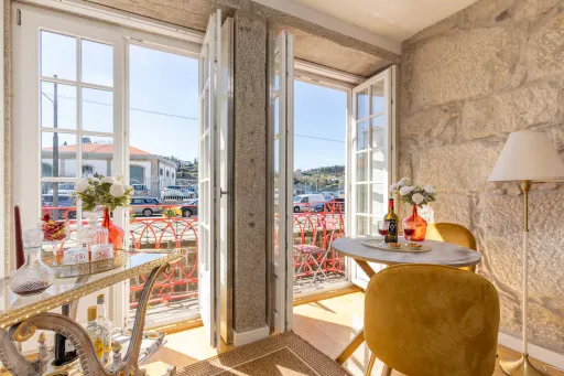 Image for article Best Affordable Cheap Airbnb Stays in Porto Near Historic Attractions to Book in 2026