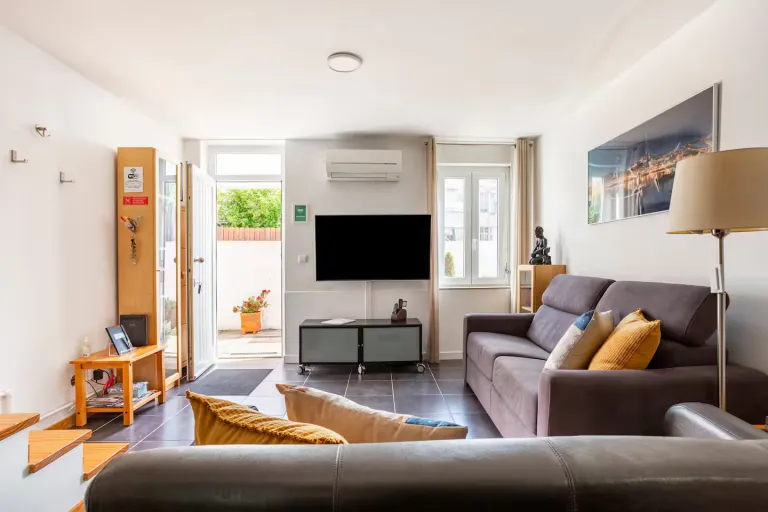 Affordable Cheap Airbnb Stays in Porto Near Historic Attractions to Book in 2026