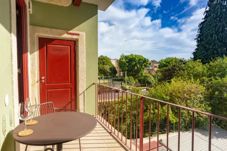 Affordable Cheap Airbnb Stays in Porto Near Historic Attractions to Book in 2026