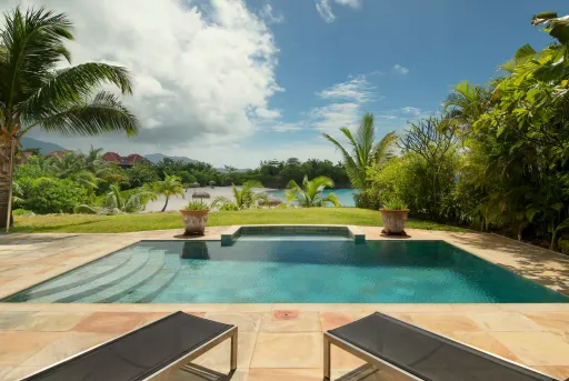 Image for article Best Luxury Airbnb Villas in Seychelles for Island Getaways in 2026