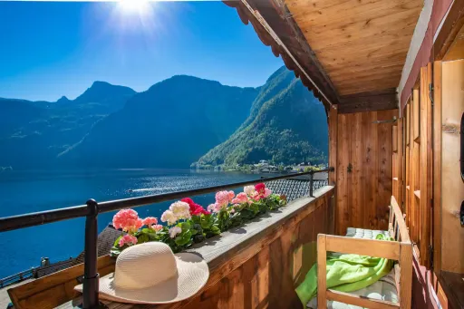 Image for article Best 2026 Airbnb Stays in Hallstatt, Austria with Lake Views