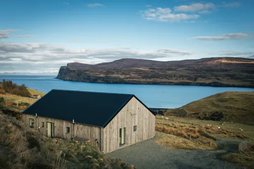 Image for article Best 2026 Airbnb Stays in Isle of Skye, Scotland for Nature Lovers