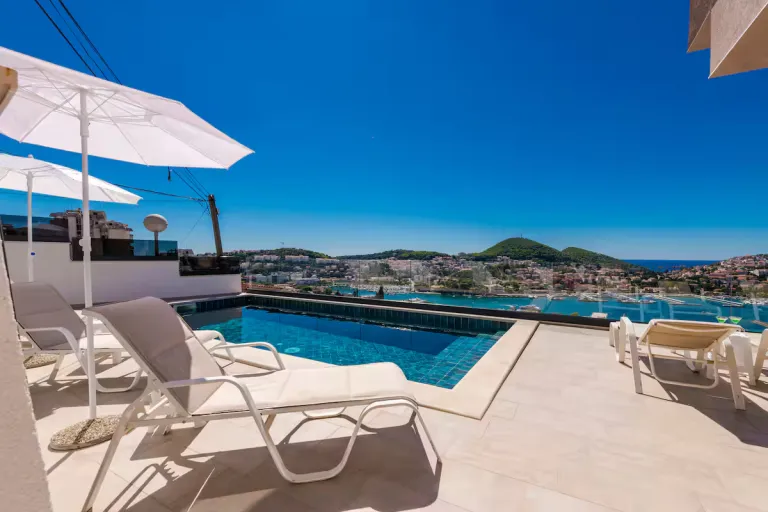 Luxury Airbnb Stays in Dubrovnik